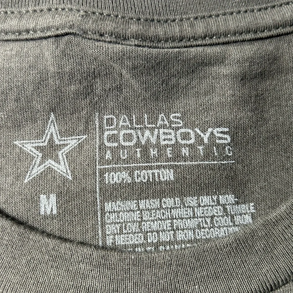Dallas, cowboy, authentic short sleeve men’s T-shirt size medium‎